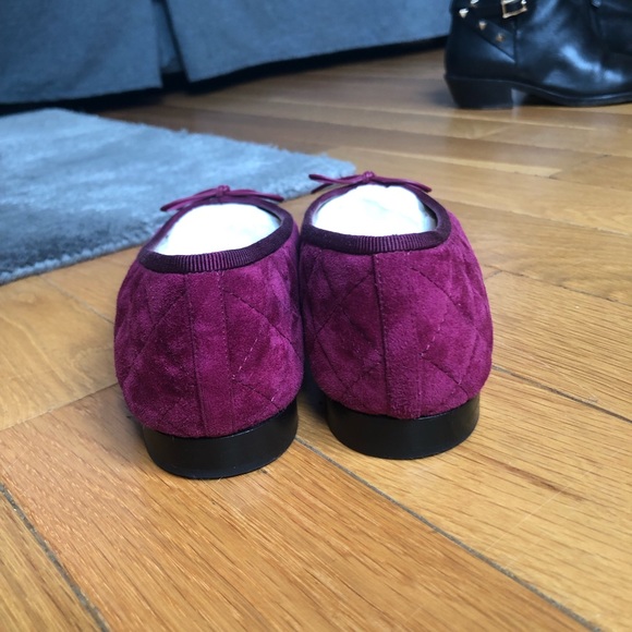 Selling Chanel suede fuchsia ballet flats! - Picture 7 of 8